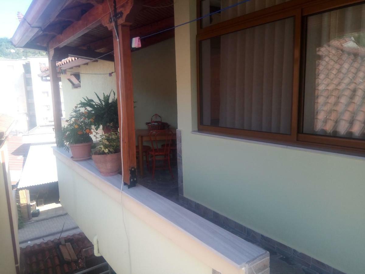 Nako Guest House Bar&Restaurants Permet Ngoại thất bức ảnh