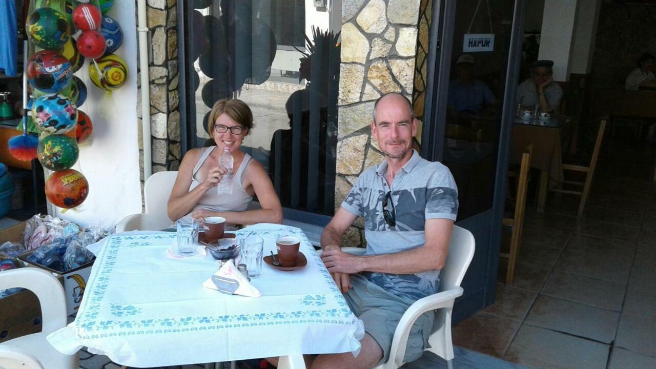 Nako Guest House Bar&Restaurants Permet Ngoại thất bức ảnh